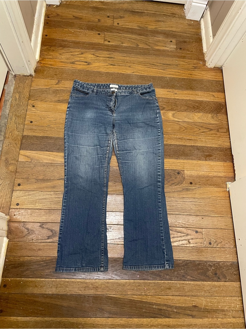 Van Heusen Women's Blue Bootcut Stretch Jeans